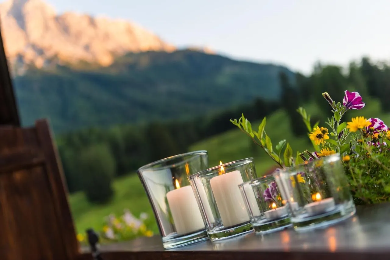 Bayern Resort Hotel - Adults Only - Mit Zugspitzblick - Eibsee-Naehe - Wellnessbereich - Naturpool Im Sommer Grainau