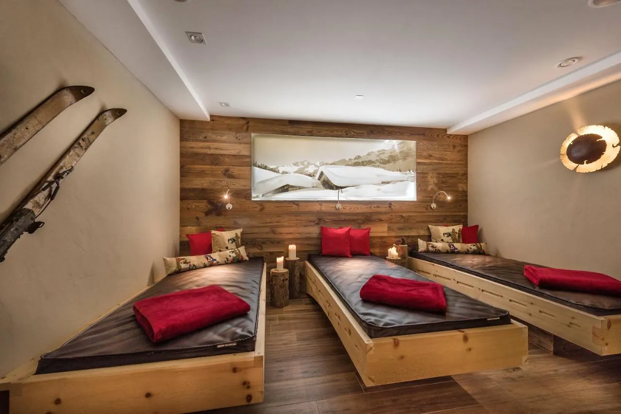 Bayern Resort Hotel - Adults Only - Mit Zugspitzblick - Eibsee-Naehe - Wellnessbereich - Naturpool Im Sommer Grainau