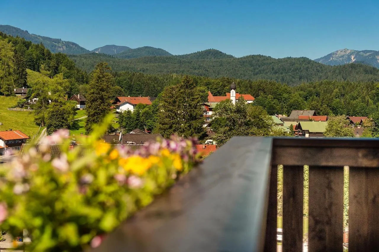 Bayern Resort Hotel - Adults Only - Mit Zugspitzblick - Eibsee-Naehe - Wellnessbereich - Naturpool Im Sommer Grainau 4*,