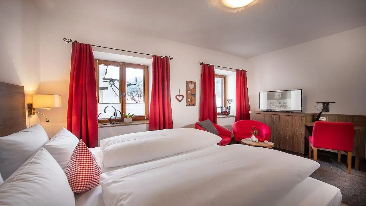 Bayern Resort Hotel - Adults Only - Mit Zugspitzblick - Eibsee-Naehe - Wellnessbereich - Naturpool Im Sommer Grainau