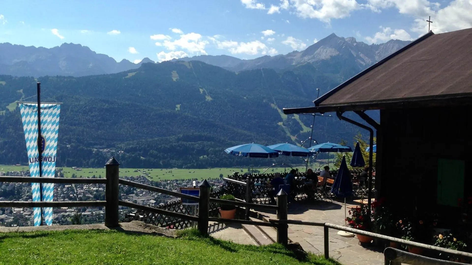 Bayern Resort Hotel - Adults Only - Mit Zugspitzblick - Eibsee-Naehe - Wellnessbereich - Naturpool Im Sommer Grainau